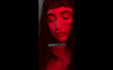 Rowan Blanchard Club Tits