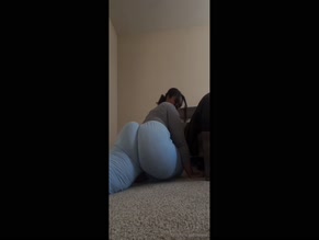 Keyiwot massive ass in tight blue pants