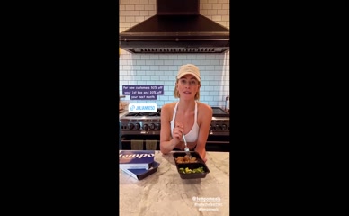 Julianne Hough's Cleavage and Meal Promo