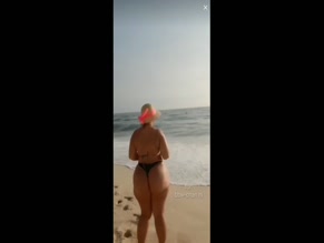 Aline Barreto BBW Ass Measurement on Beach