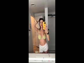 alyissajadexo: mirror selfie bikini tease