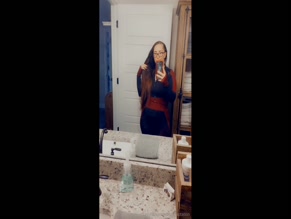blutemptation: showing ass in red and black outfit