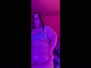 BBW MaxineOnyx Belly Oiling