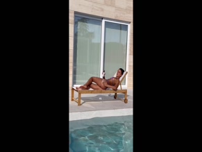Sofia Suescun bikini body bronzer ad