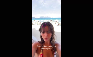 isabelamerced bikini beach selfie