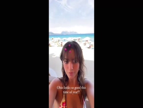 isabelamerced bikini beach selfie