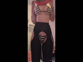 Dae Cos: Big Boobs Twerk Show