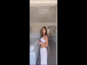 Maria Thattil bikini try-on