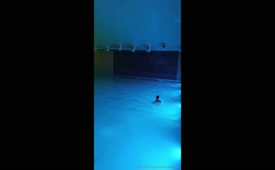 Katenaturals Underwater Swimsuit Reveal