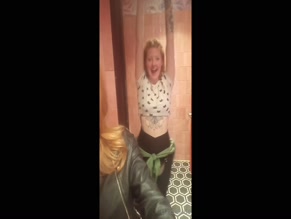 daysiejade Bathroom Twerk