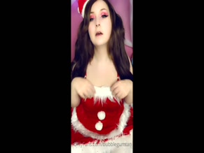 bubblegumtan Santa Tease Bra Reveal