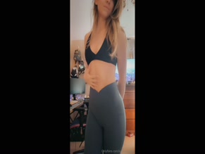 Luxdesiresvip cameltoe ass jiggle