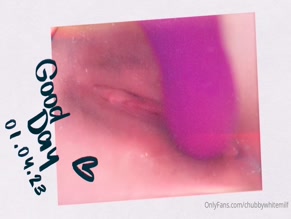 chubbywhitemilf vibrator masturbation