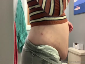 bodypos.nerd Exposed large belly jiggle