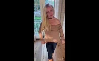 Britney Spears Titty Dance