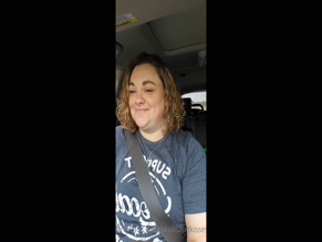 skullsandkisses car selfie pouting