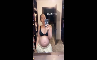 Katherine Ryan pregnant belly selfie.