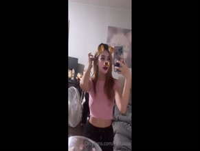 icyktc's Hard Nipples in Pink Crop Top Selfie