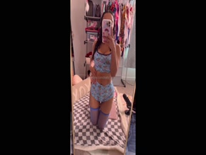 babykaprixo: full body show in mirror selfie