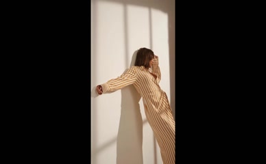 Frankie Bridge behind-the-scenes fashion shoot.
