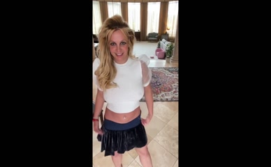 Britney Spears skirt lift tease