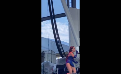 JoJo Levesque cameltoe wardrobe malfunction