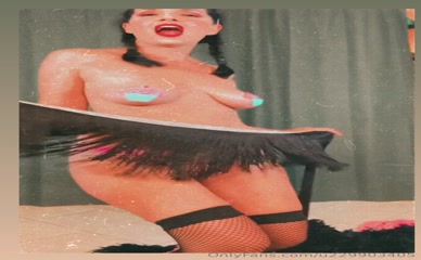 Bernie Dexter topless burlesque striptease