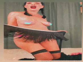 Bernie Dexter topless burlesque striptease