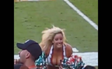 Cheerleader Tits Jiggle