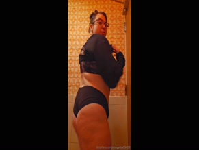 Megatits69420 Ass and Tits in Bra and Panties