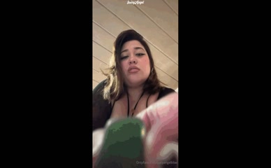 juicyangelbbwBBW Deliciously Fat Ass Leather Pants Showing Belly