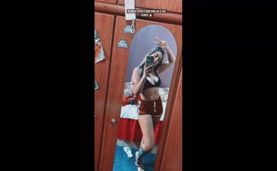 Sthefanny Belliny mirror selfie bra shorts visible pubic line
