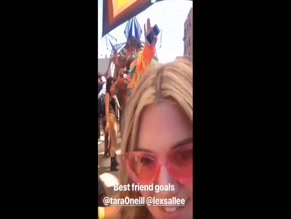 itsbriibitchh topless festival friends