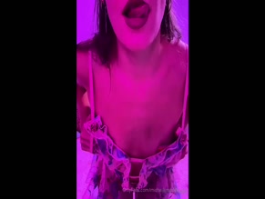 Michelle Moonsugar's floral dress striptease.