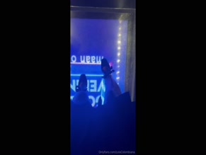 lolacolombiana: exposed butt and cleavage