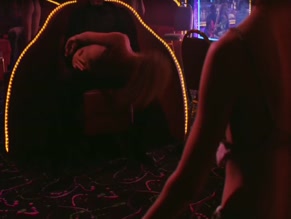 Elizabeth Berkley Nude Lap Dance Showgirls