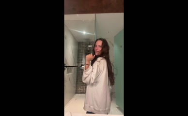 Dafne Keen Titty Dance