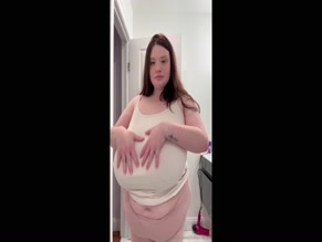 Itskaitiecali Big Tits Reveal
