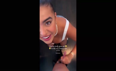 kalanihilliker cleavage body glow