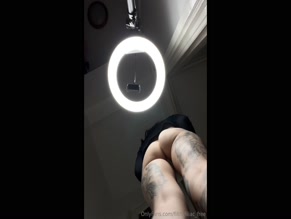 freemissysnows exposed thong ass