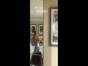 Kimberley Garner Alo Yoga Outfit Mirror Selfie