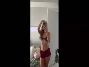 veefroggy: busty teen in short shorts and bra showing body