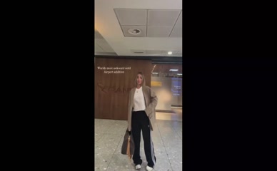 Frankie Bridge Airport OOTD.