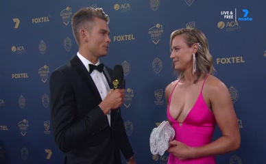 Ellyse Perry cleavage slip.