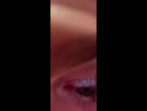 amanda_michelle Showing cleavage detail for content review