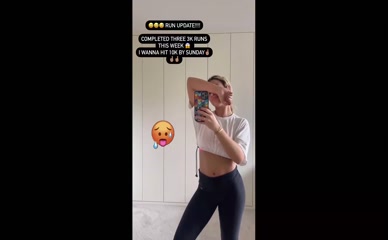 Molly Rainford midriff selfie.