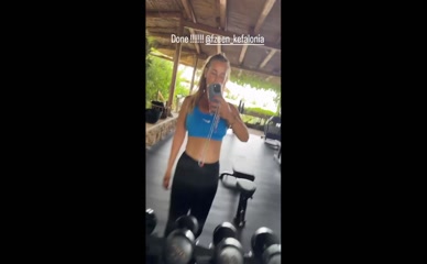 Louise Redknapp Gym Selfie Midriff Reveal