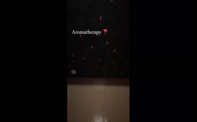 Imogen Thomas feet shower.