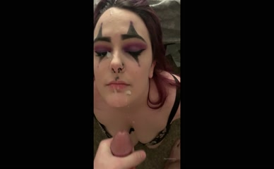 vampxgore: Goth clown facial cumshot