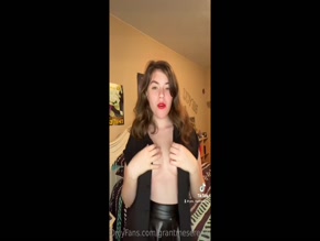 grantmeserenity: Hot Girl Grantmeserenity Bares All For You